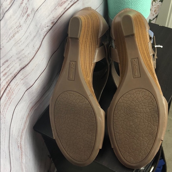 Croft & Barrow ortholite wedge sandals - Picture 5 of 6